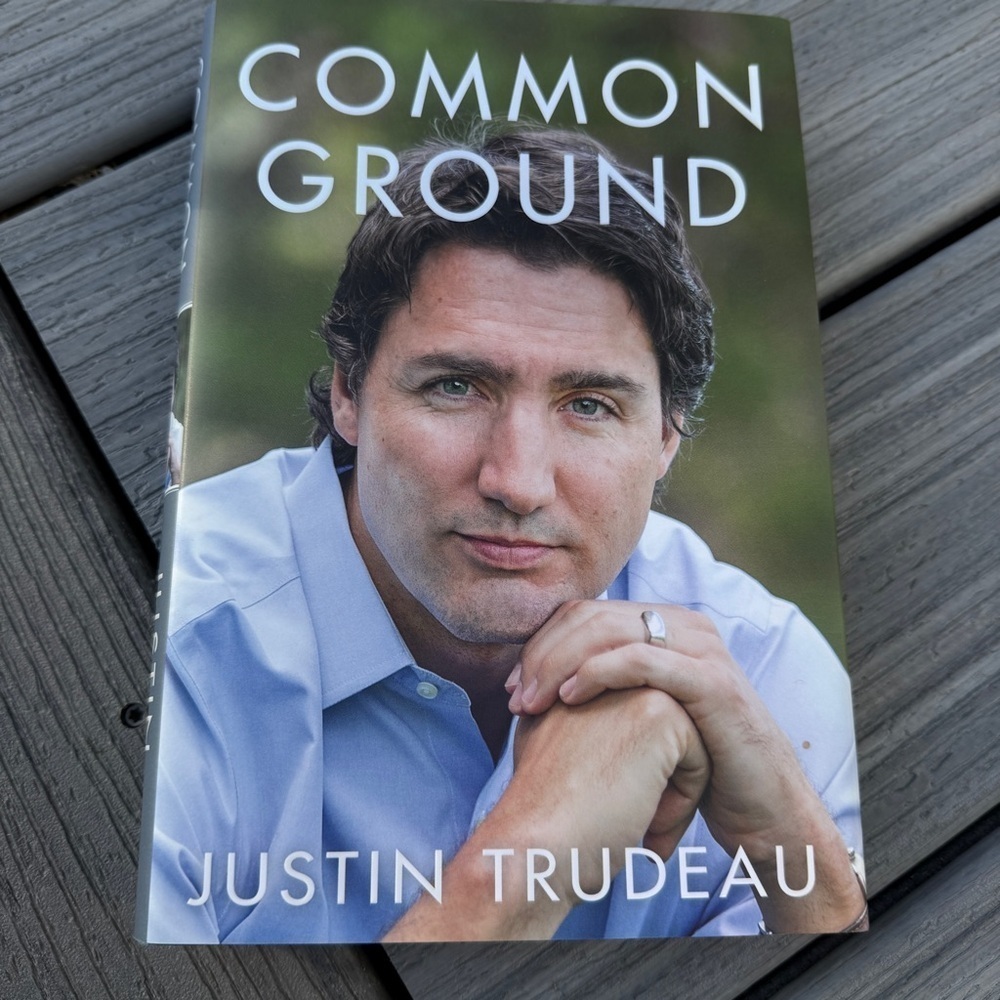 Common Ground by Justin Trudeau - Blue Cover